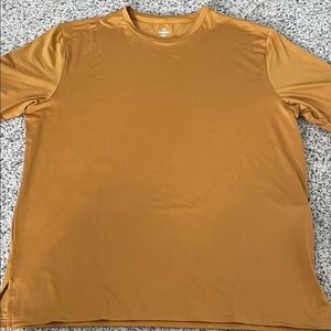 Under Armour DriFit gold shirt men’s size medium